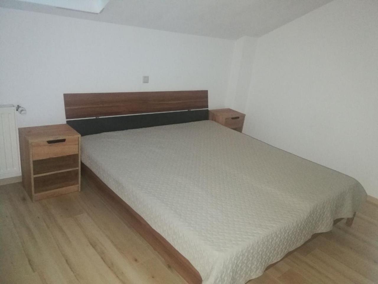 Schoene Dachgeschosswohnung Im Herzen Von 다이데스하임 외부 사진